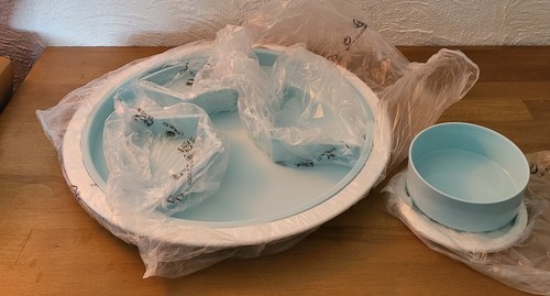 Tupperware party - tupperware,