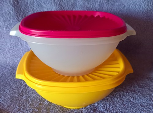 Tupperware set - 2,