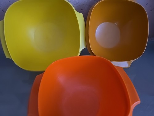 Tupperware party - tupperware,